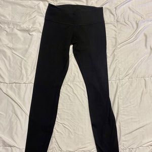 Lululemon Wunder Under leggings size 6